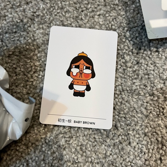 CRYBABY Crying Again Series Figures Baby Brown - Picture 2 of 5